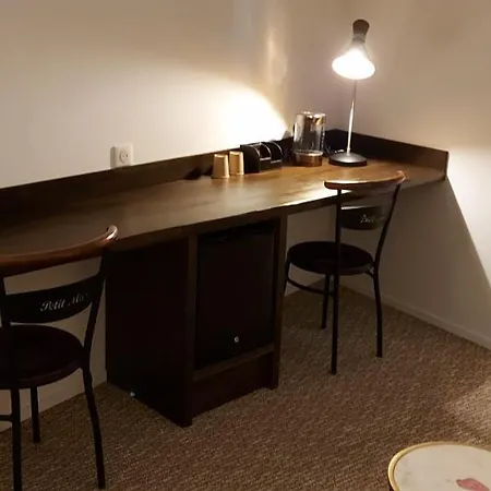 Le Petit Mas Otel Issoire